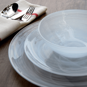 NUAGE Glass Dinnerware Set (Color: Ivory)